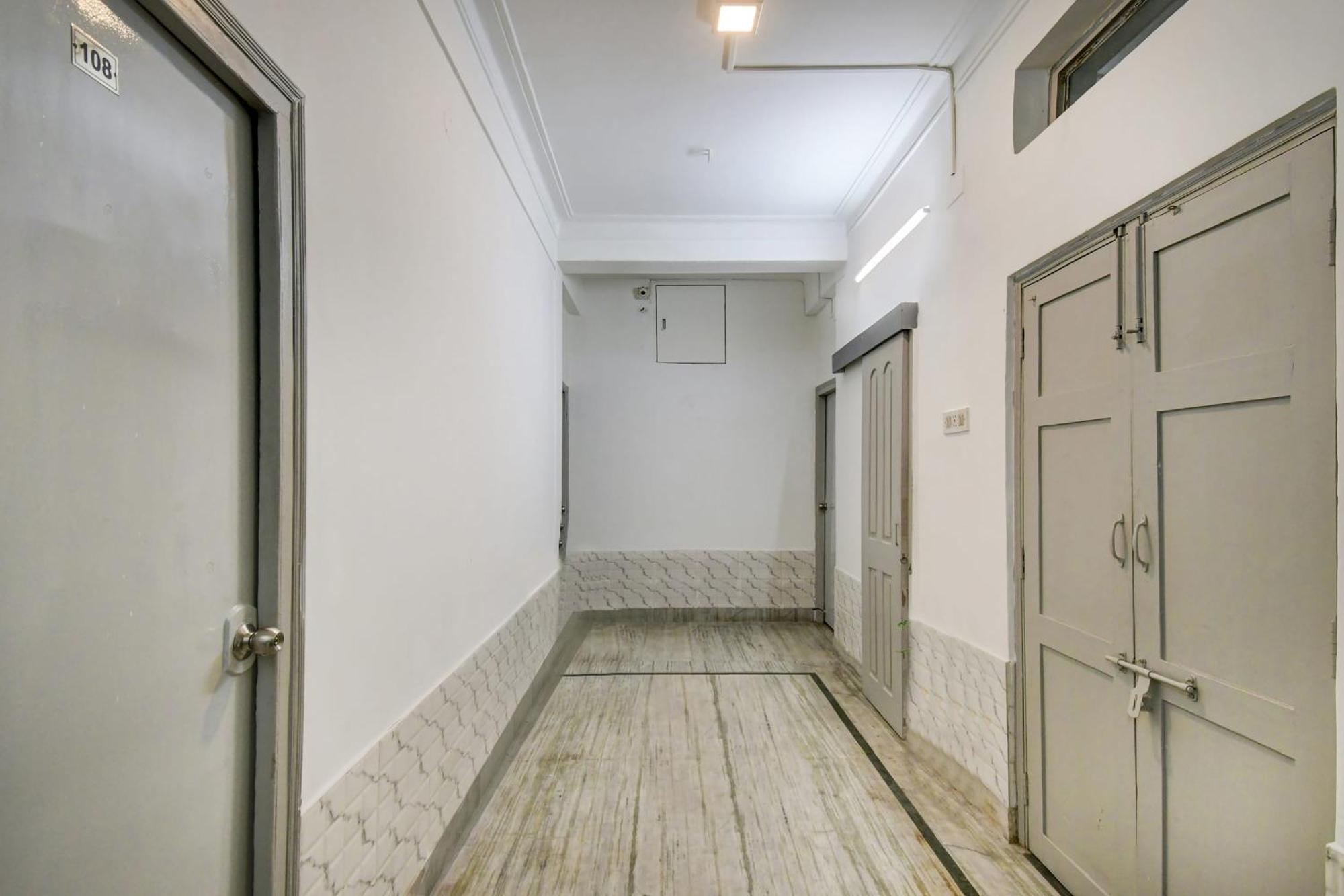 Super Oyo Hotel O Fantasy Stay Vibe Kolkata Ngoại thất bức ảnh